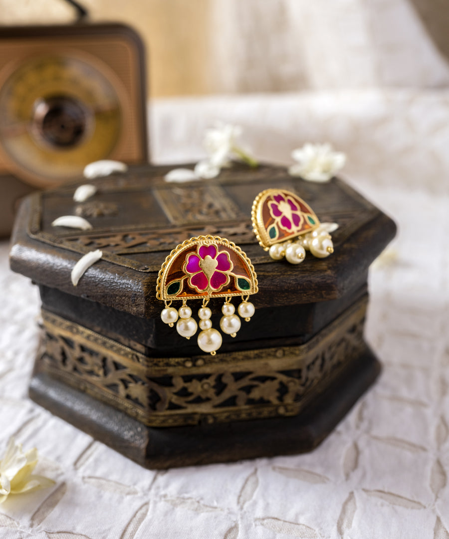 Fine handcrafted 925 silver stud earrings for everyday and occasion wear.