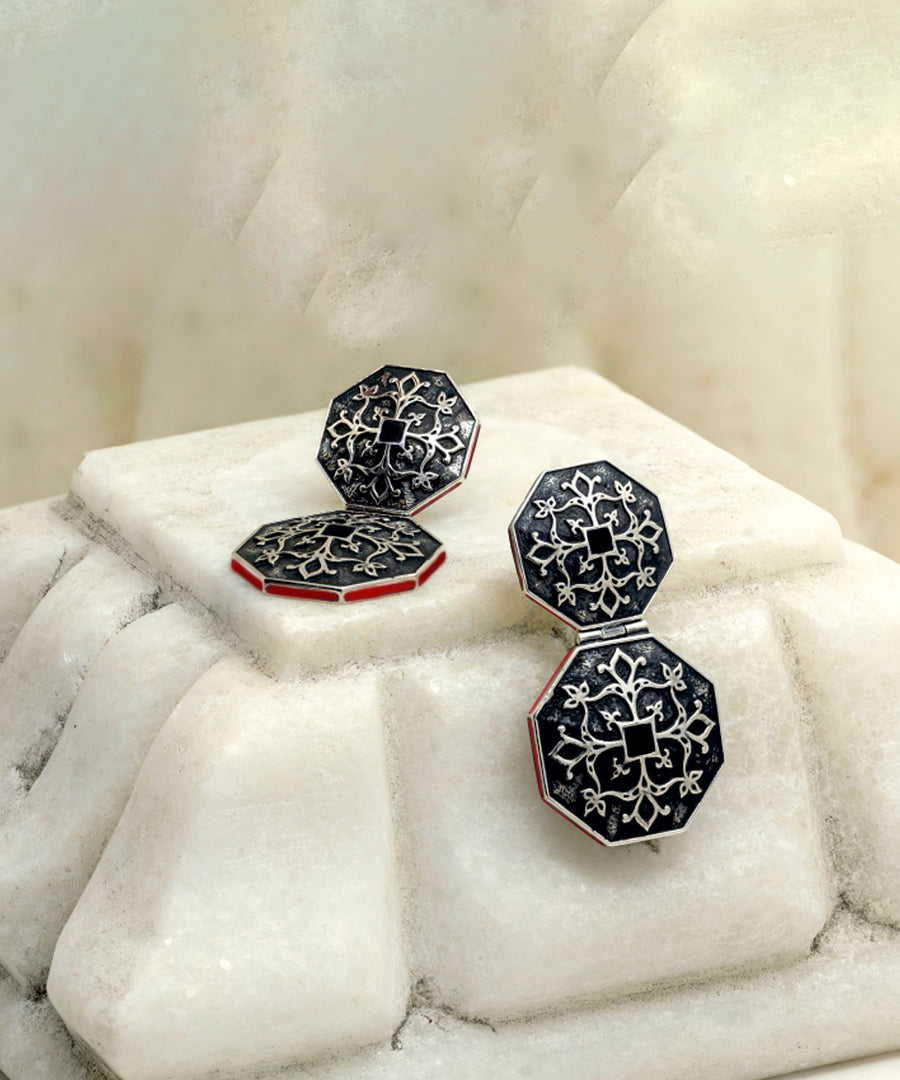 Goonj Surlio Earrings - Silver Oxide Finish