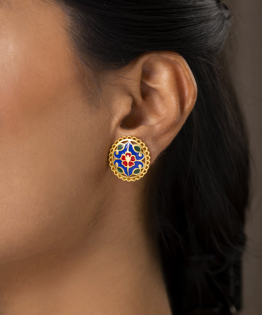 Premium Jaipur-made stud earrings in 925 silver with delicate enamel detailing.