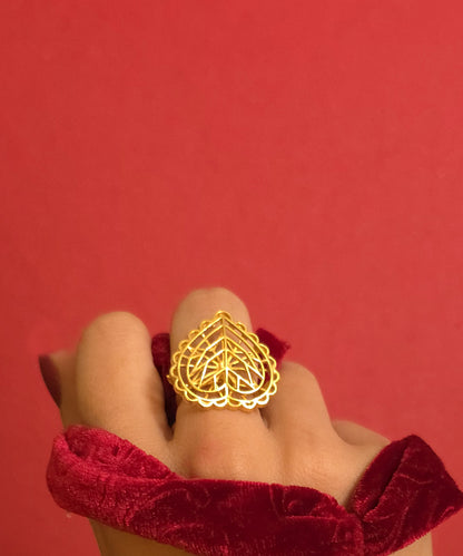 Rakaan Heart Shape Ring — Gold Finish