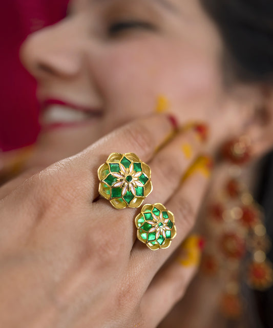 Gul Askim Ring - Green Meenakari