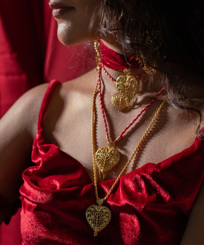Rakaan Openable Pendant Necklace with Chain — Gold Finish