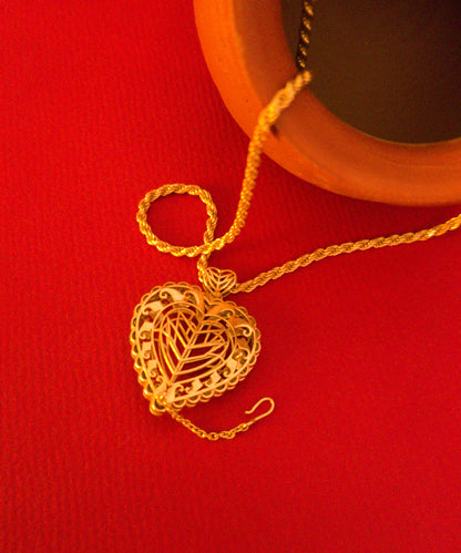 Rakaan Openable Pendant Necklace with Chain — Gold Finish
