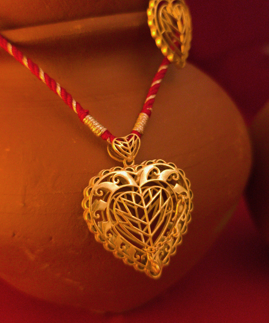 Rakaan Statement Pendant Necklace — Bold Ethnic Adjustable String