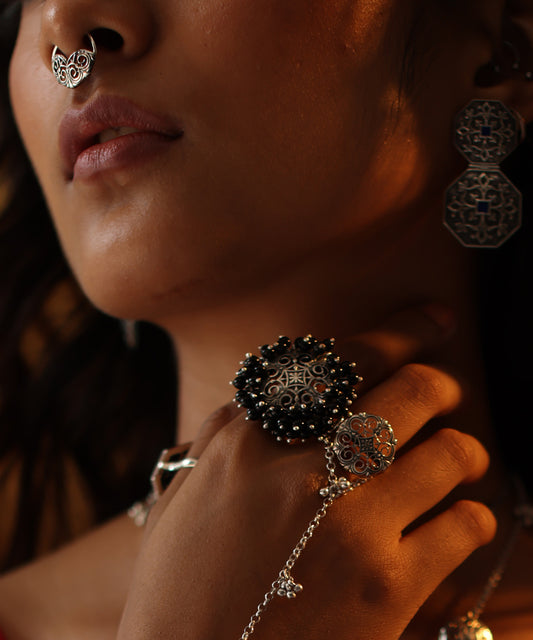 Thar Manjari Ring - Silver Oxide Finish
