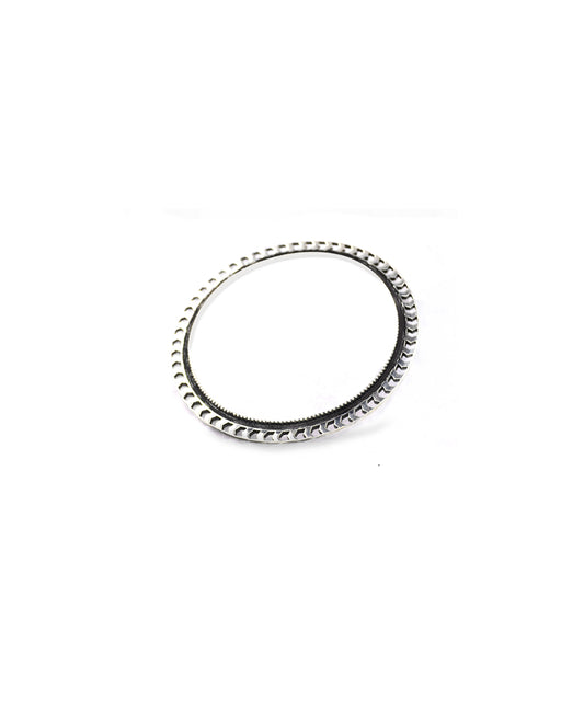 Silver tarnish free stylish bangle by manner.