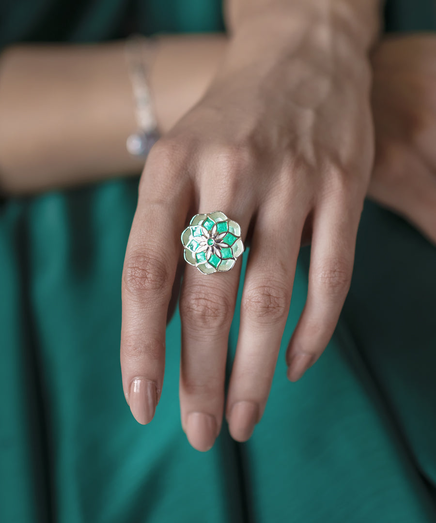 Gul Azizi Ring - Green Meenakari
