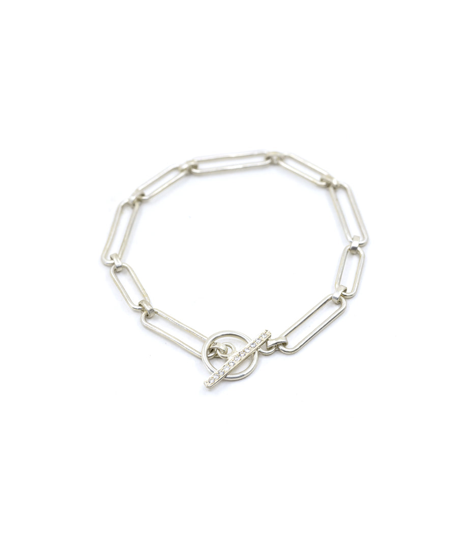 Silver chain bracelet for women and girls. 